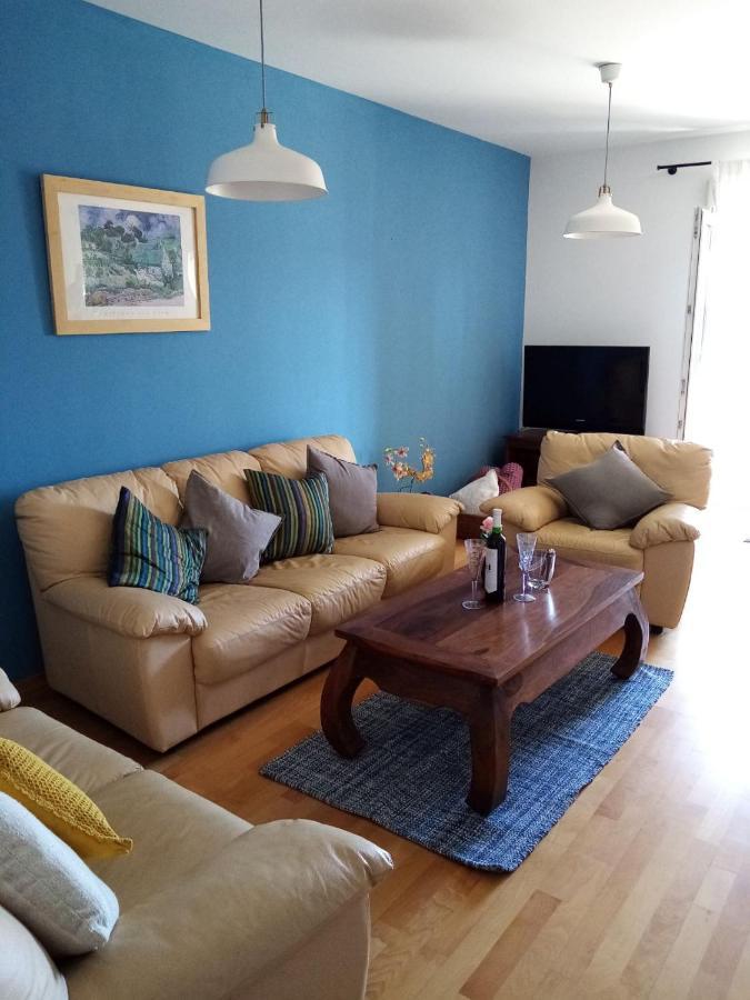 Apartman Mikola With Sea View Trogir Eksteriør billede