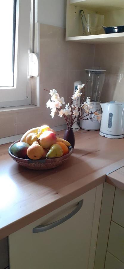 Apartman Mikola With Sea View Trogir Eksteriør billede