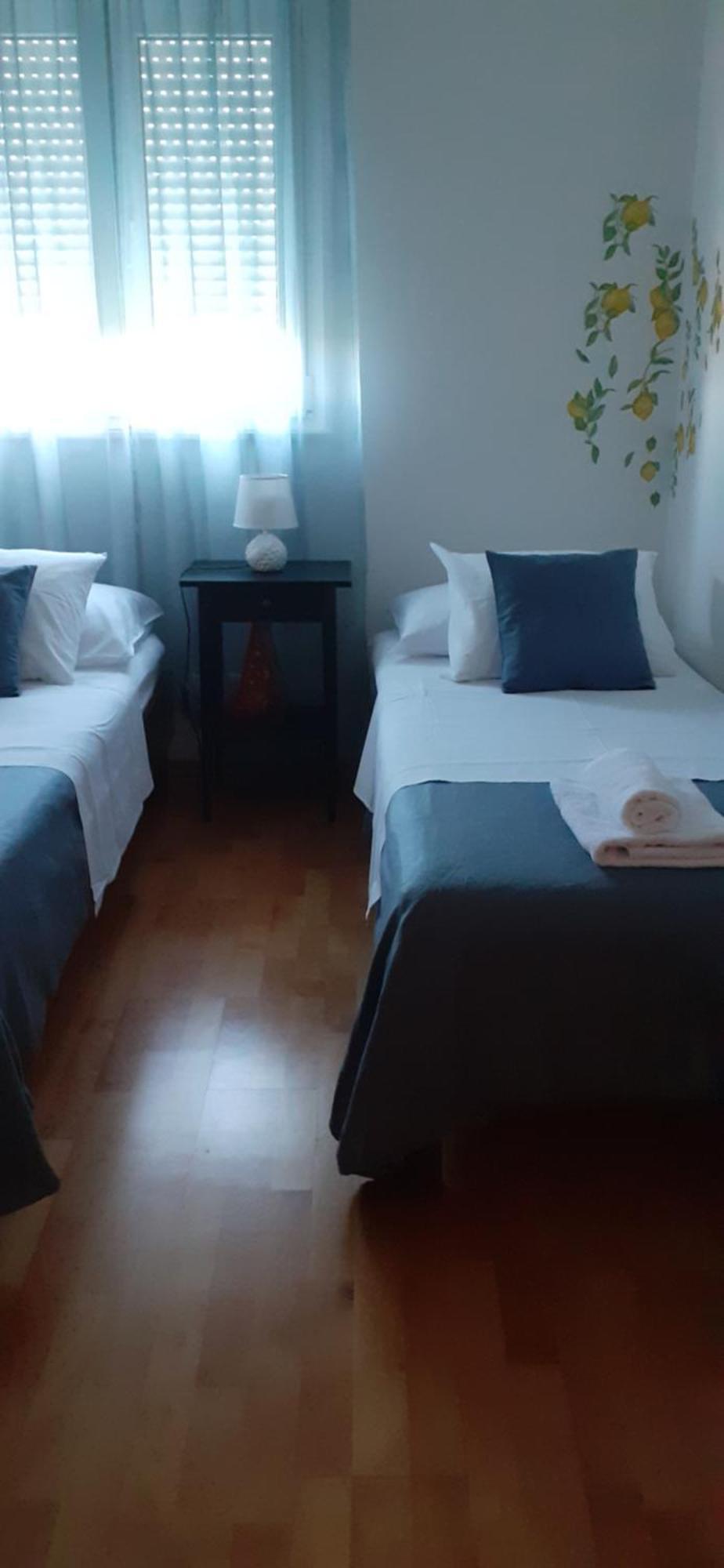 Apartman Mikola With Sea View Trogir Eksteriør billede