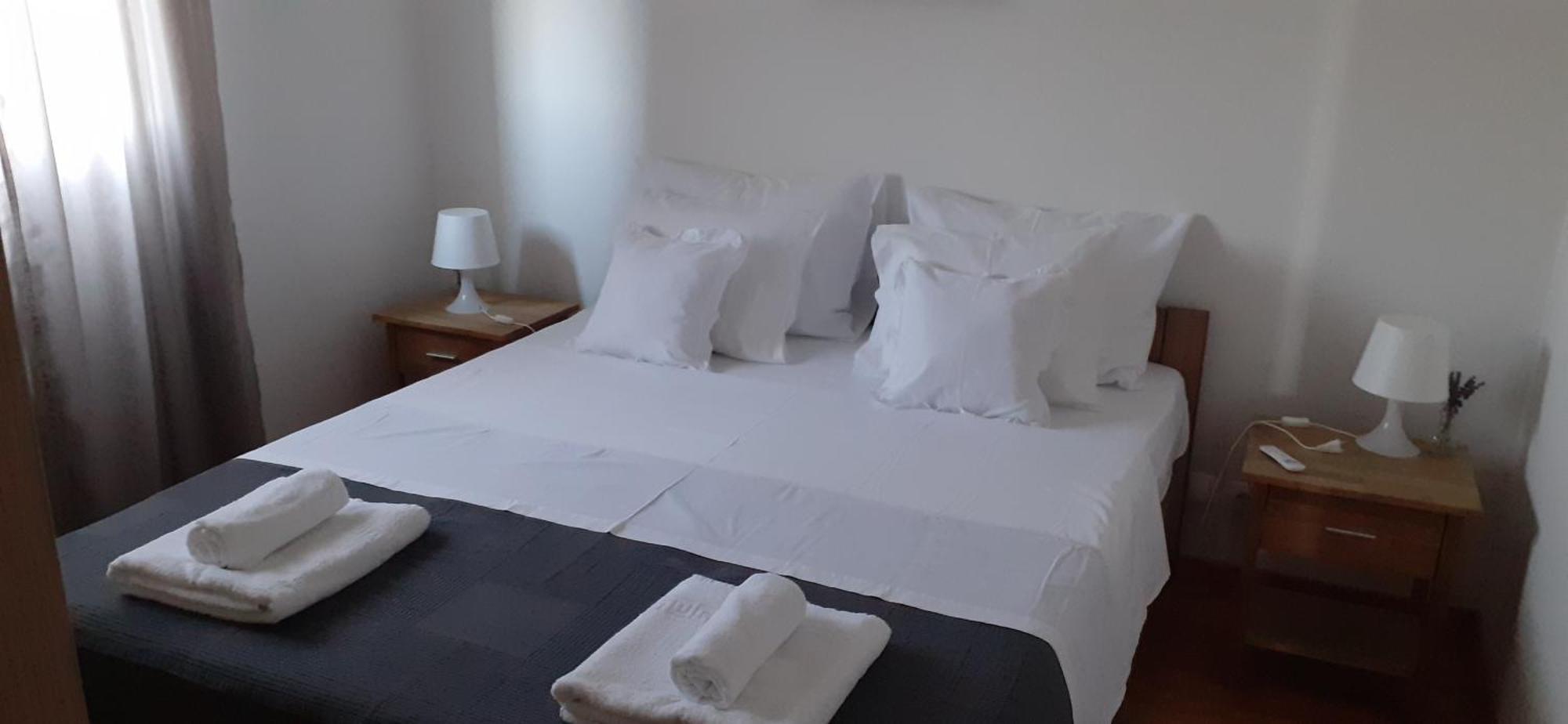 Apartman Mikola With Sea View Trogir Eksteriør billede